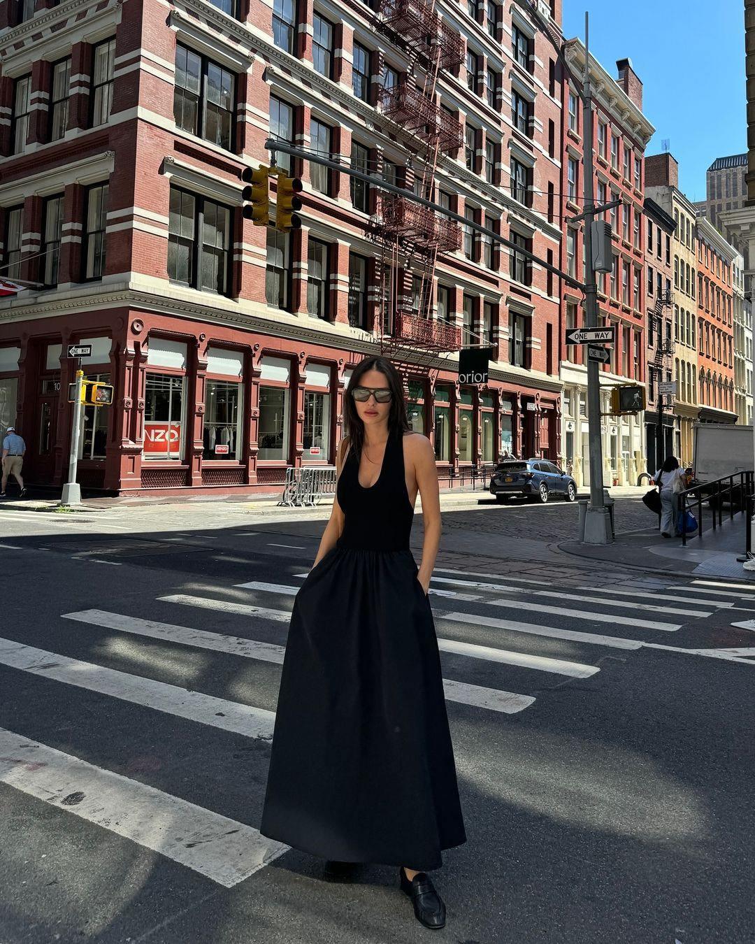 'Pazardan da giyinirim' diyen Yasemin Özilhan'dan New York kombini! 