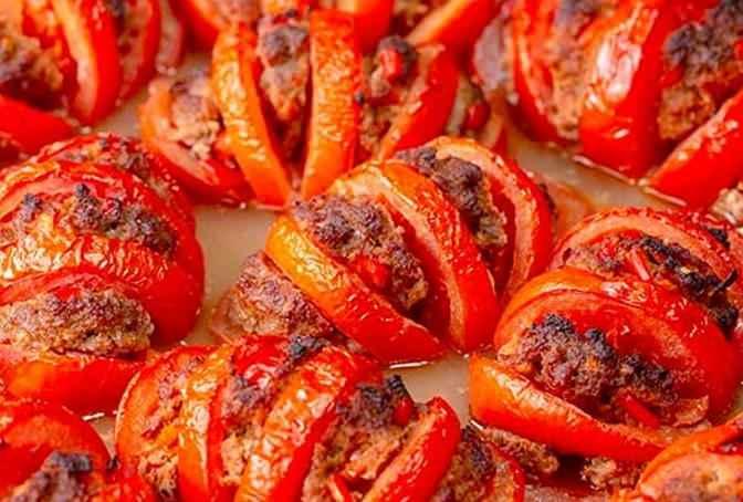 Başrolü domates üstleniyor! Böyle kebap görülmedi: Frenk kebabı nasıl yapılır?