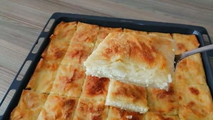 Misafirlere parmak yedirten yumuşacık börek tarifi!