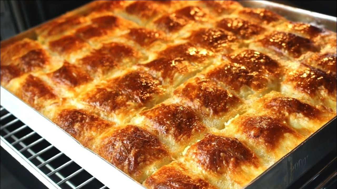 Misafirlere parmak yedirten yumuşacık börek tarifi!