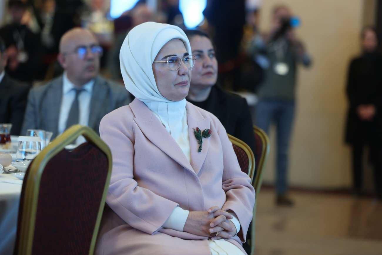 Emine Erdoğan'dan tebrik mesajı! Bangladeş Geçici Hükümeti Başkanı Muhammad Yunus için...