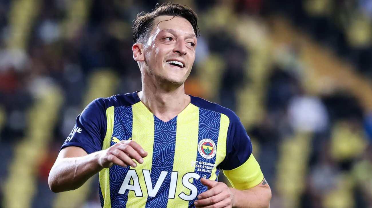 Mesut Özil