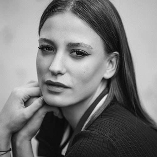 Serenay Sarıkaya 