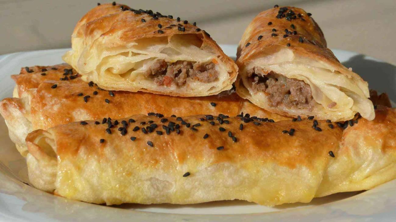 KIYMALI BÖREK