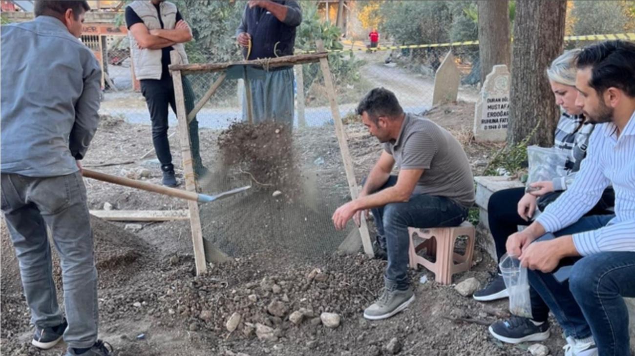 Cenaze defin işlemi sırasında tarihi eser bulundu