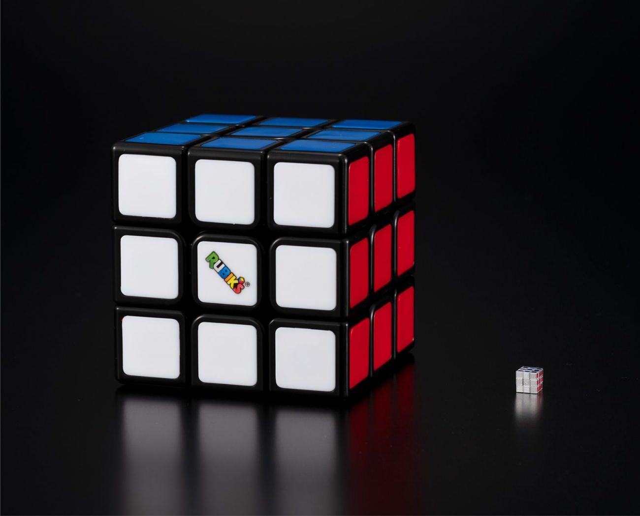 Dünyanın en küçük Rubik Küpü fiyatıyla herkesi şaşkına çevirdi