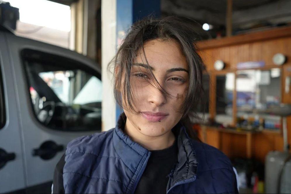 Samsun oto sanayinin tek kız çırağı Yağmur Medine Tosun 