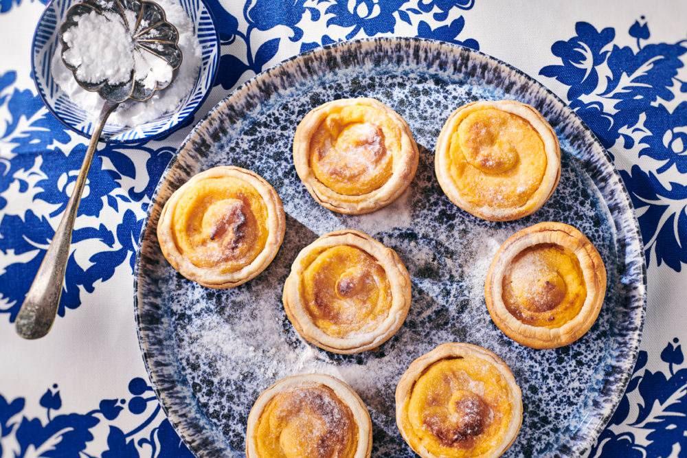 Geleneksel Portekiz tatlısı Pastel De Nata