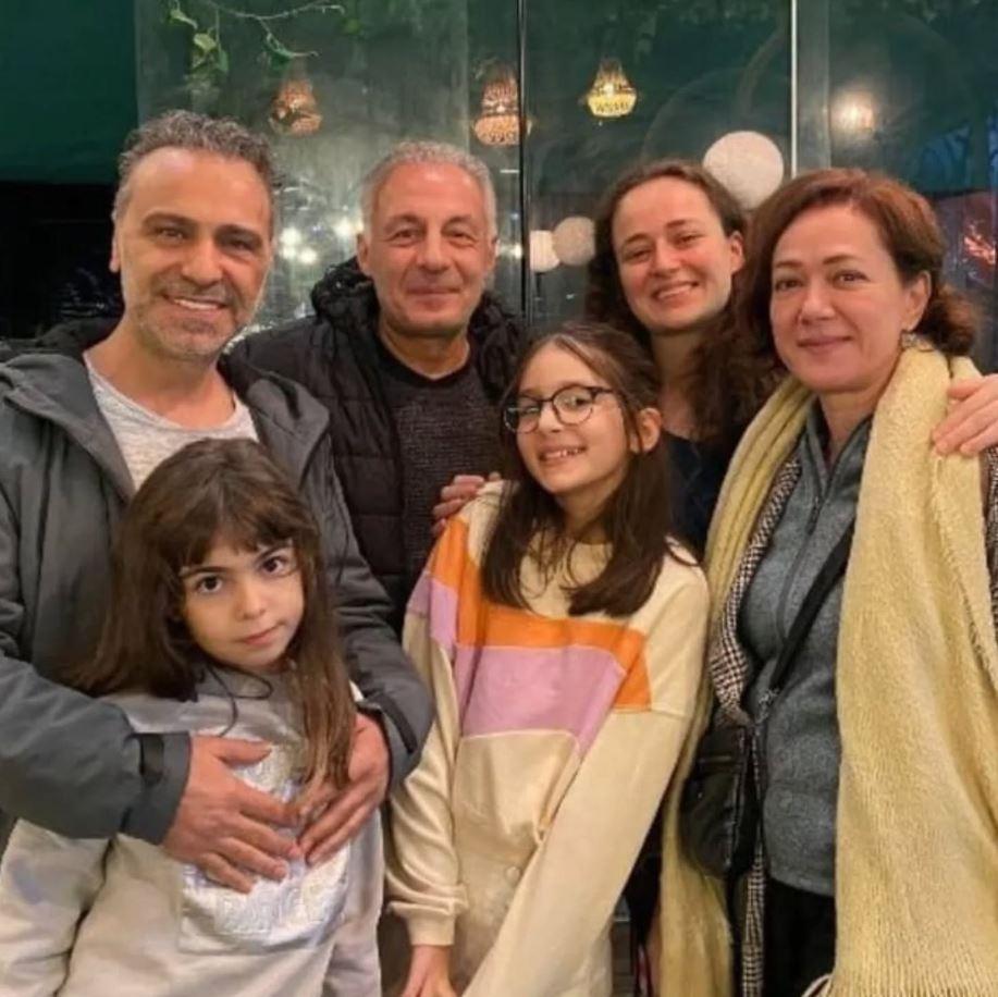 Bennu Yıldırımlar Ahmet Saraçoğlu Serdar Orçin ve oyuncuların çocukları