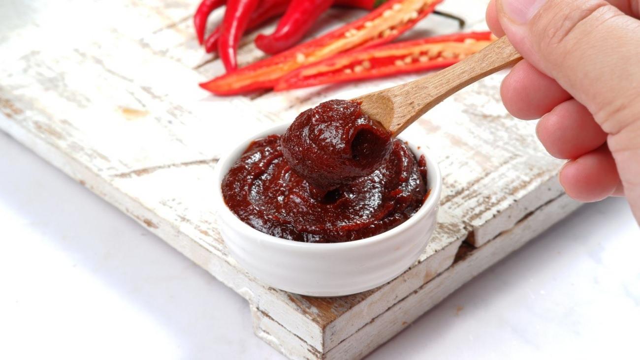 Dip soslar: Gochujang mayonez, yoğurt veya soya sosu ile karıştırarak lezzetli bir dip sos hazırlayabilirsiniz.