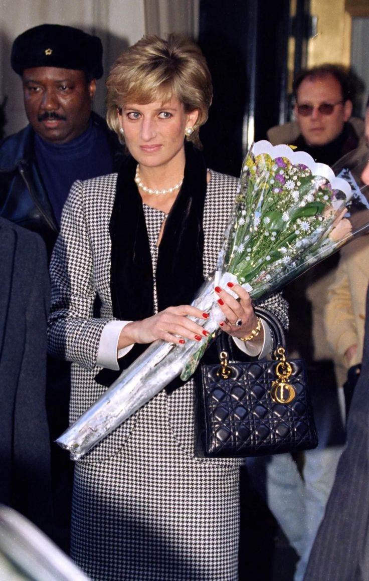 Prenses Diana ve Lady Dior çantası