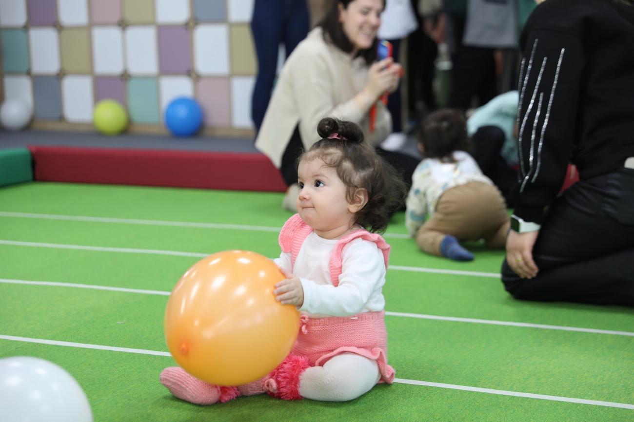 Gaziantep Bebek Emekleme Yarışmasından renkli görüntüler