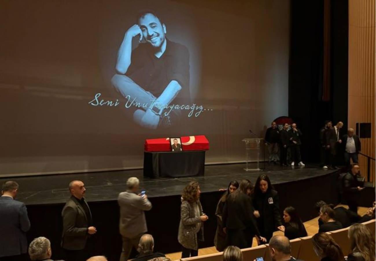 Şinasi Yurtsever için Atatürk Kültür Merkezinde anma töreni düzenlendi