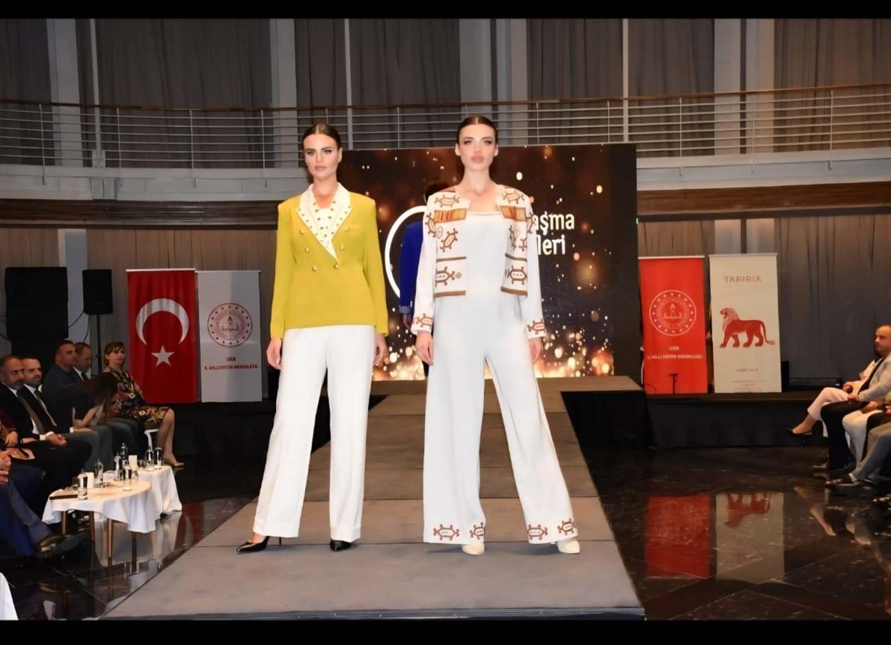 Deniz Eser ve Başak Al