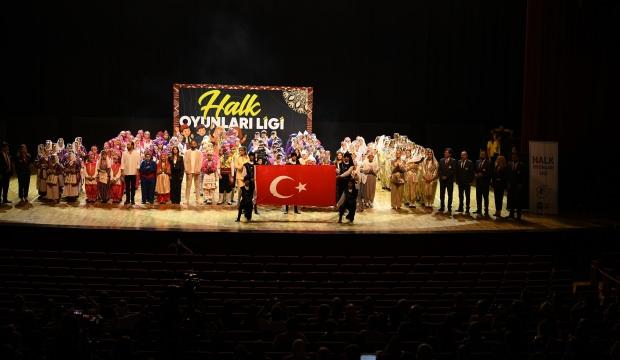 Konya Büyükşehir Halk Oyunları Ligi Finali’nde ödüller sahiplerini buldu