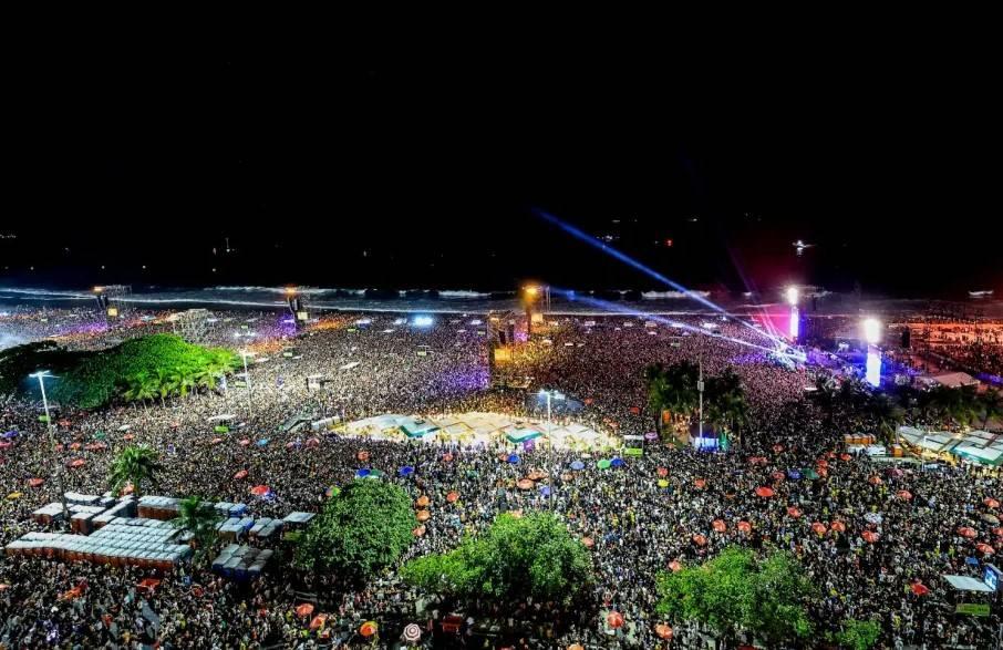 Lady Gaga konserlerinden temsili bir görsel