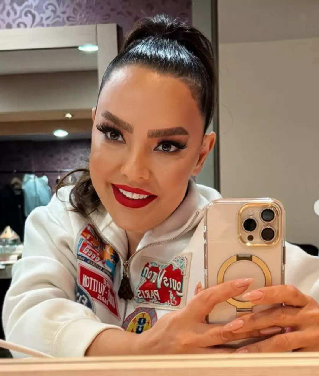 Ebru Gündeş
