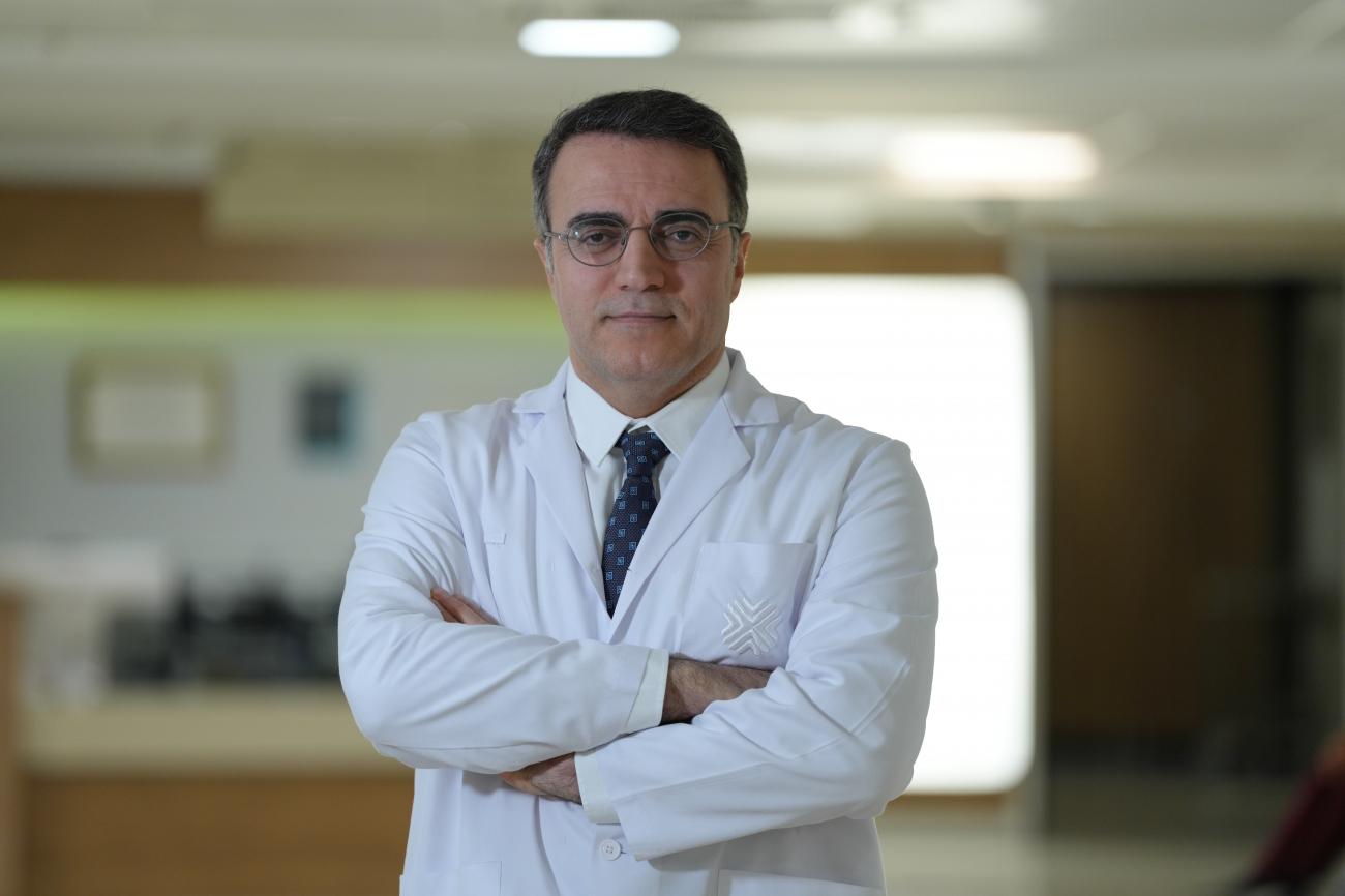 Ortopedi ve Travmatoloji Uzmanı Prof. Dr. İbrahim Azboy