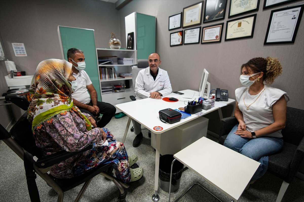 Binnaz Kocadal ve Güler Kocadal 