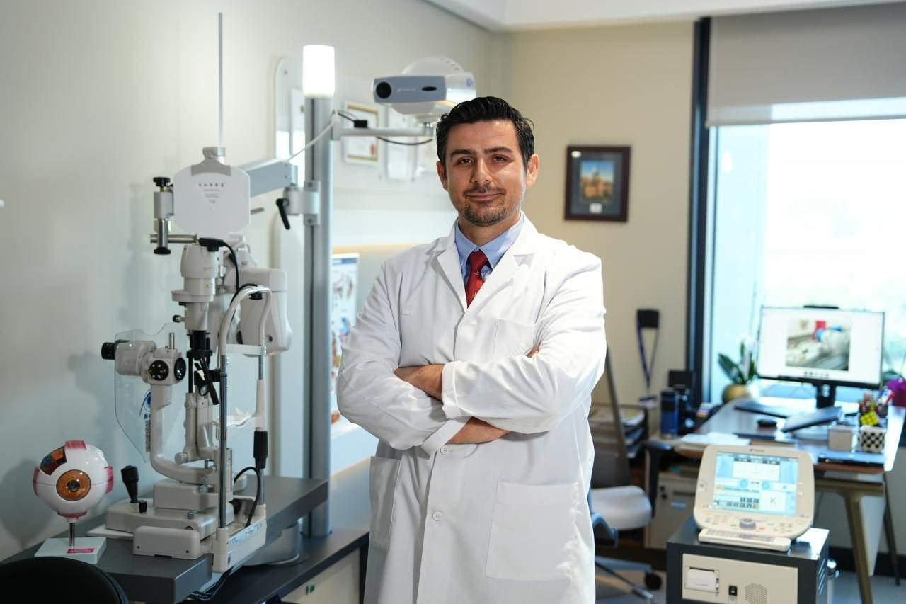 Medipol Sağlık Grubu’ndan Göz Hastalıkları Uzmanı Dr. Öğr. Üyesi Uğur Tunç, 