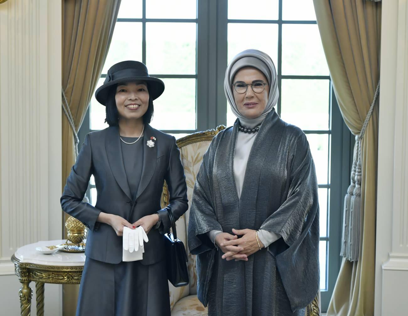 Emine Erdoğan, Japonya Altes Prensesi Mikasa ile biraraya geldi