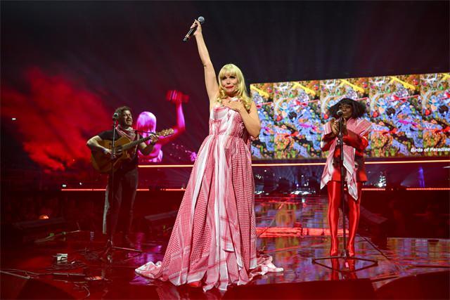 Paloma Faith, Together for Palestine konserinde dikkat çeken kıyafetiyle