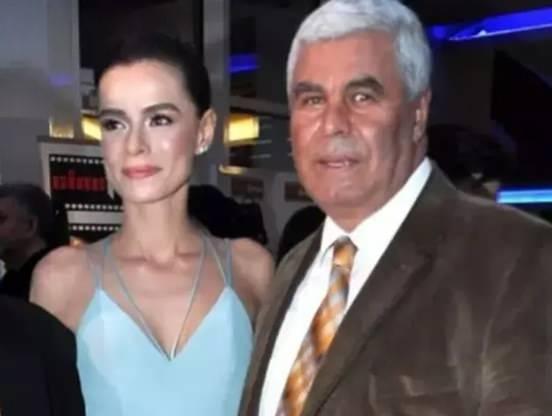 Özge Özpirinçci ve babası Kadri Emrah Özpirinçci