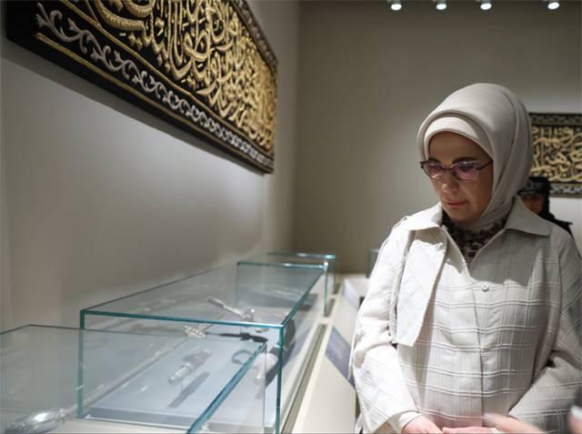 Emine Erdoğanın müze ziyareti sırasında çekilen fotoğraflar