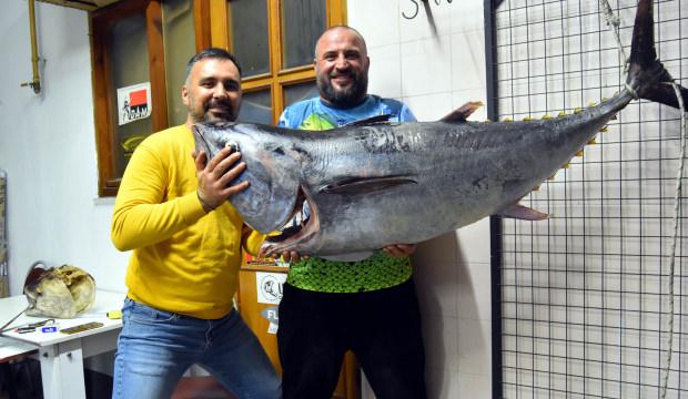 Oltayla yakaladı: Tam 1 metre 74 santim