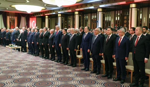 Tüm gözler oraya çevrilmişti: 29 Ekim resepsiyonunda dikkat çeken görüntü!