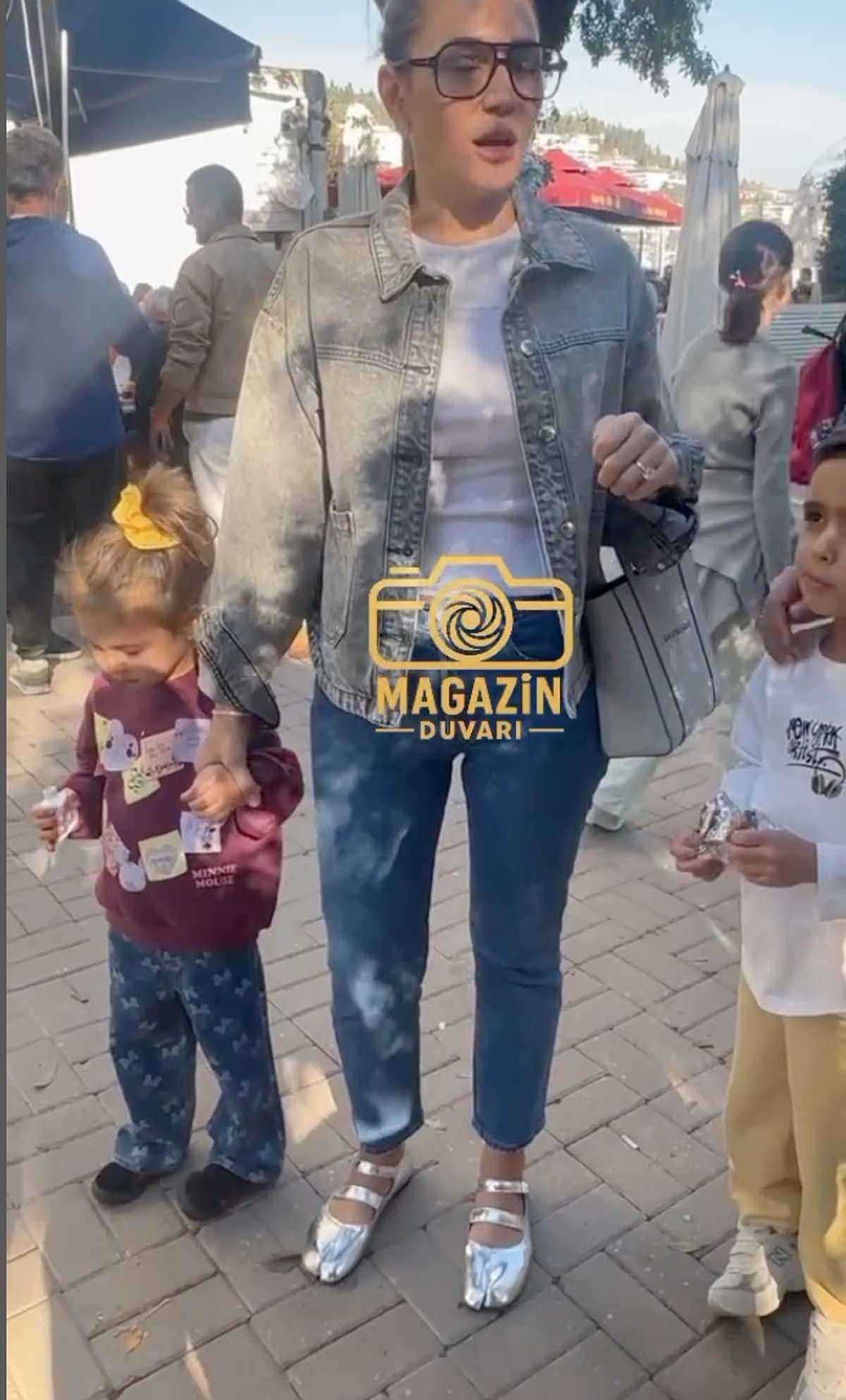 Buse Varol’un toynak şeklindeki ayakkabısı