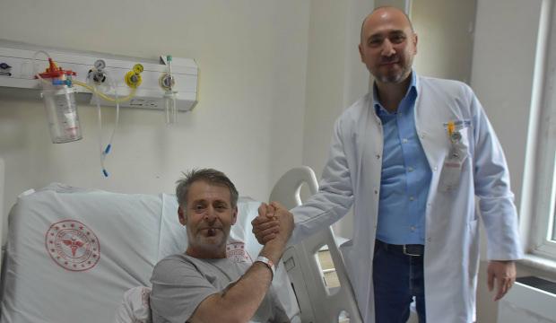 Kalbi 35 dakika durdu! Kullanılan yöntem sayesinde beyni zarar görmedi