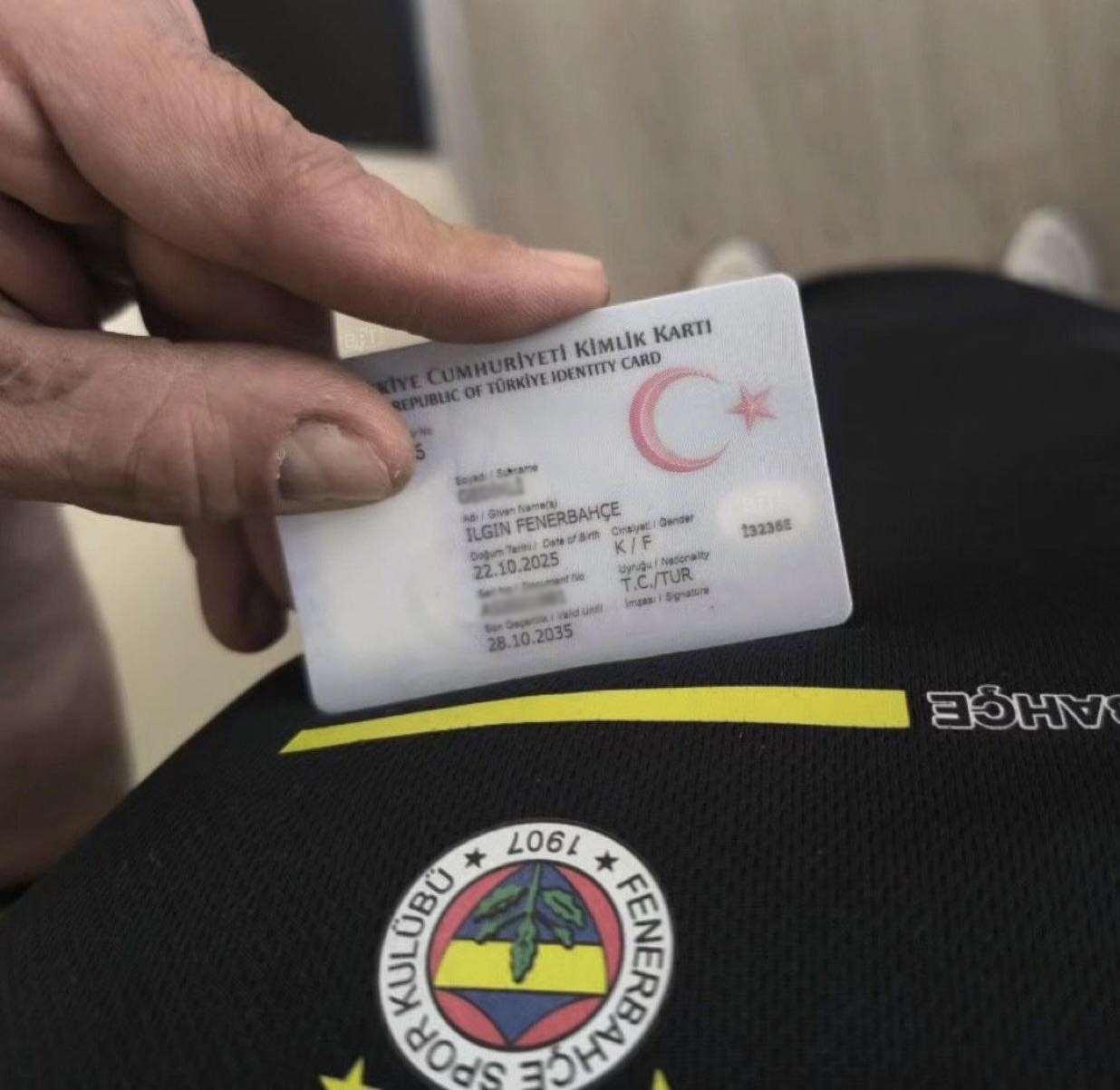 Fenerbahçe adlı bebeğin kimlik fotoğrafı