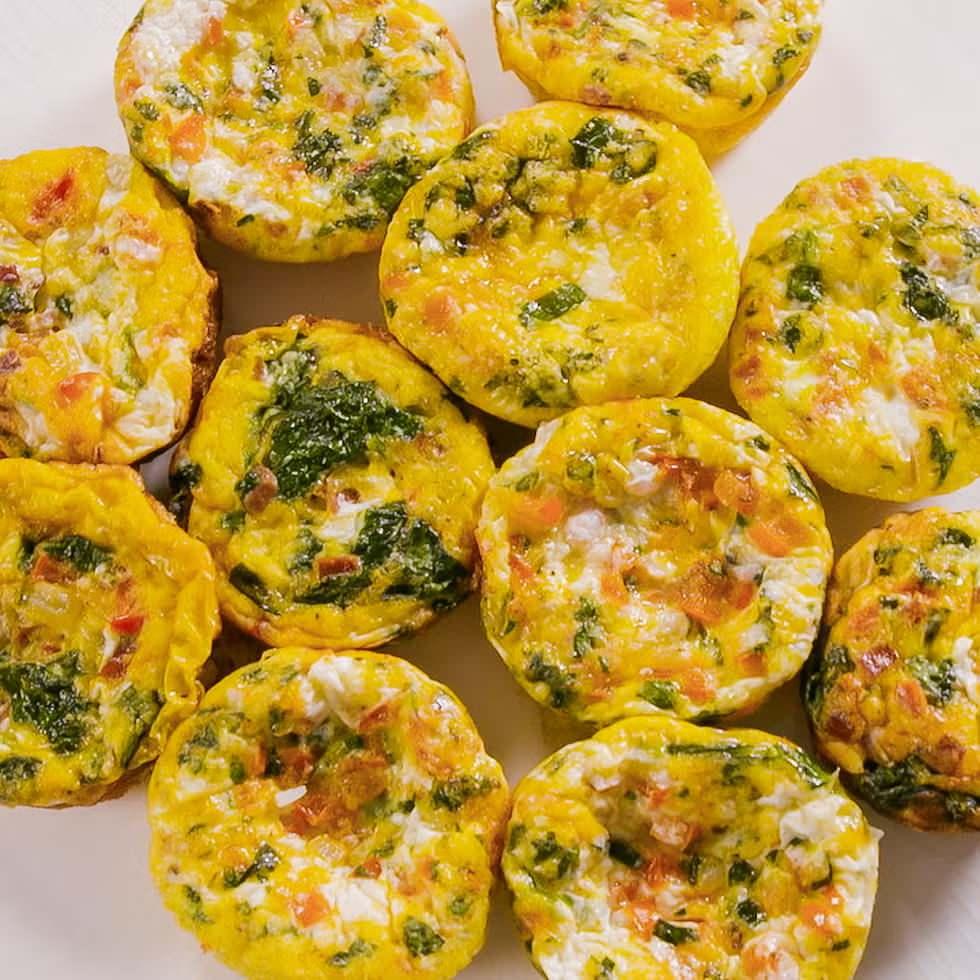 Yumurtalı kahvaltılık muffinler