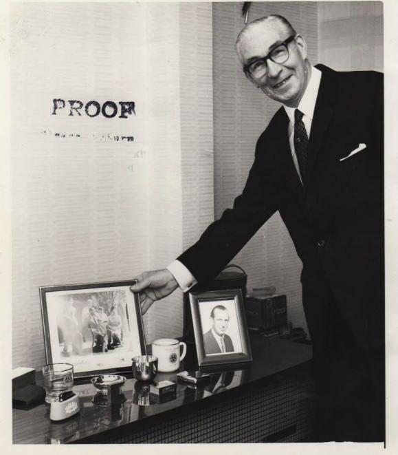 Kraliyet berberi George Crisp