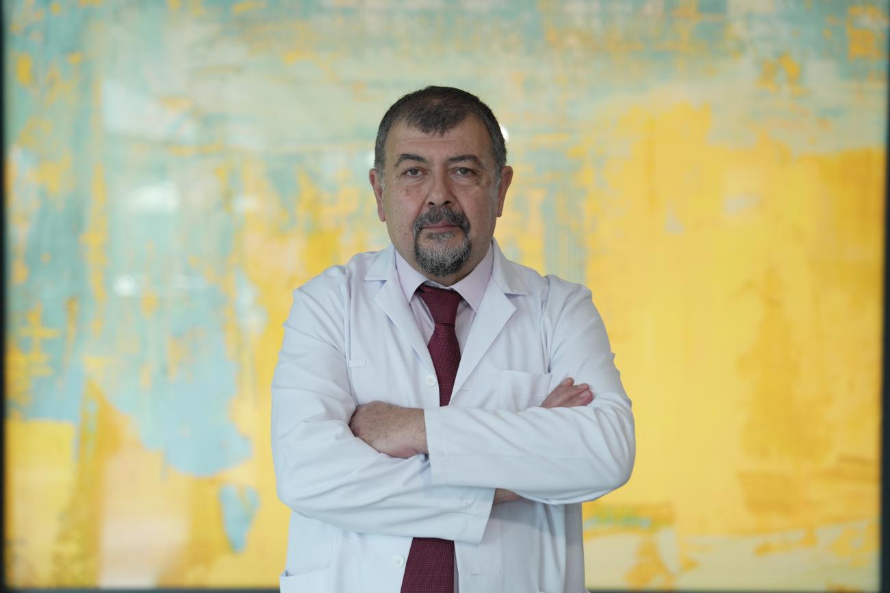 Beyin ve Sinir Cerrahisi Uzmanı Dr. Öğr. Üyesi Cevdet Gökçek