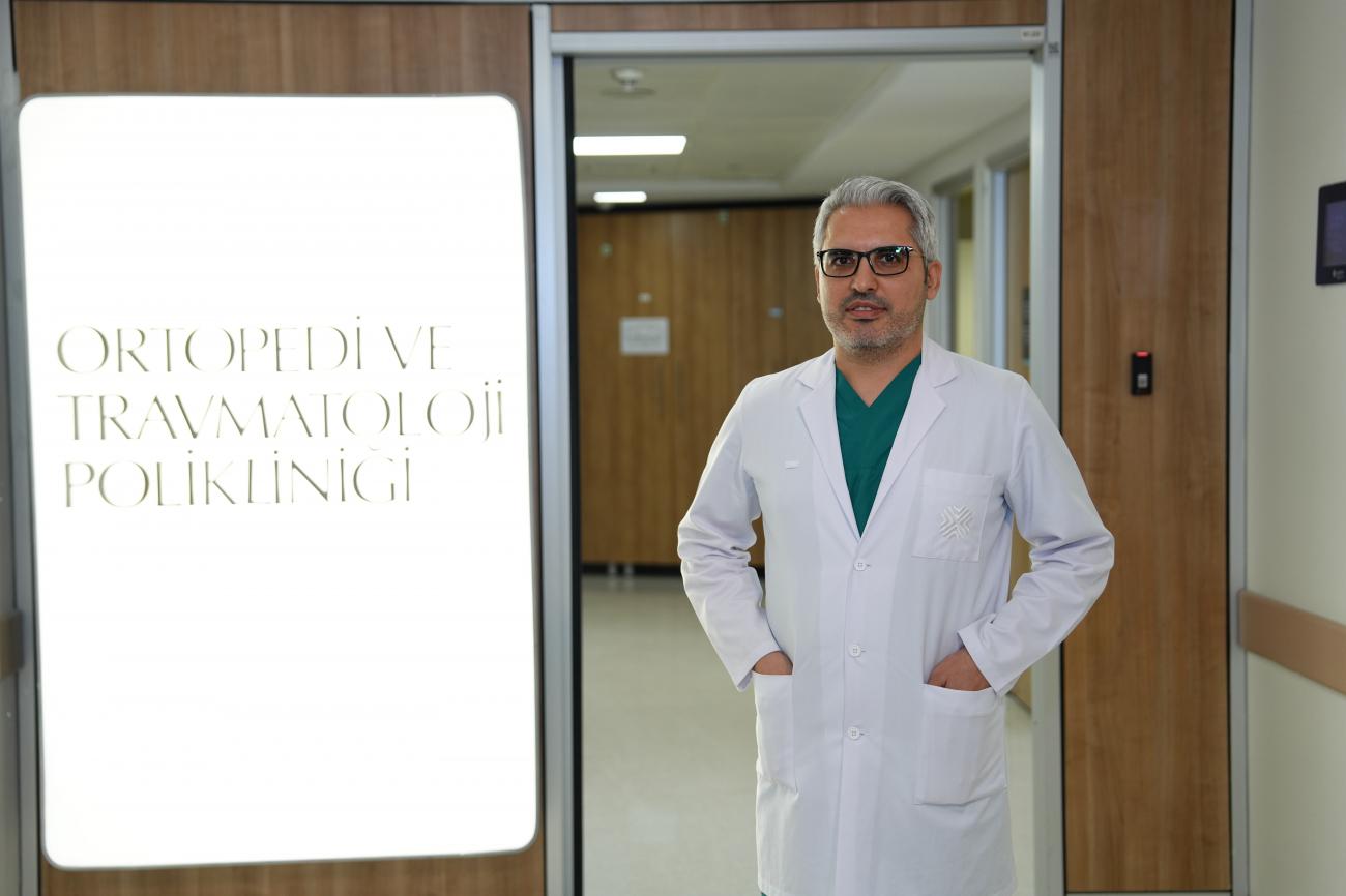 Medipol Sağlık Grubu ndan El Cerrahisi Uzmanı Dr. Öğr. Üyesi Kadir Uzel 