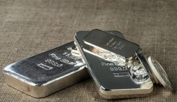 G&uuml;m&uuml;şte 5 yılın en sert d&uuml;ş&uuml;ş&uuml;! Paralar bir anda buhar oldu