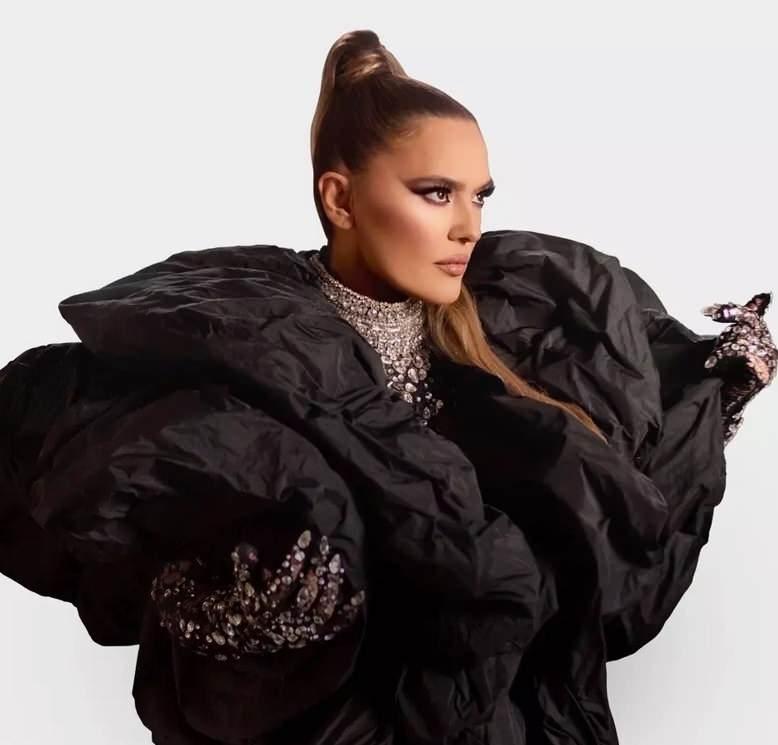 Şarkıcı Demet Akalın