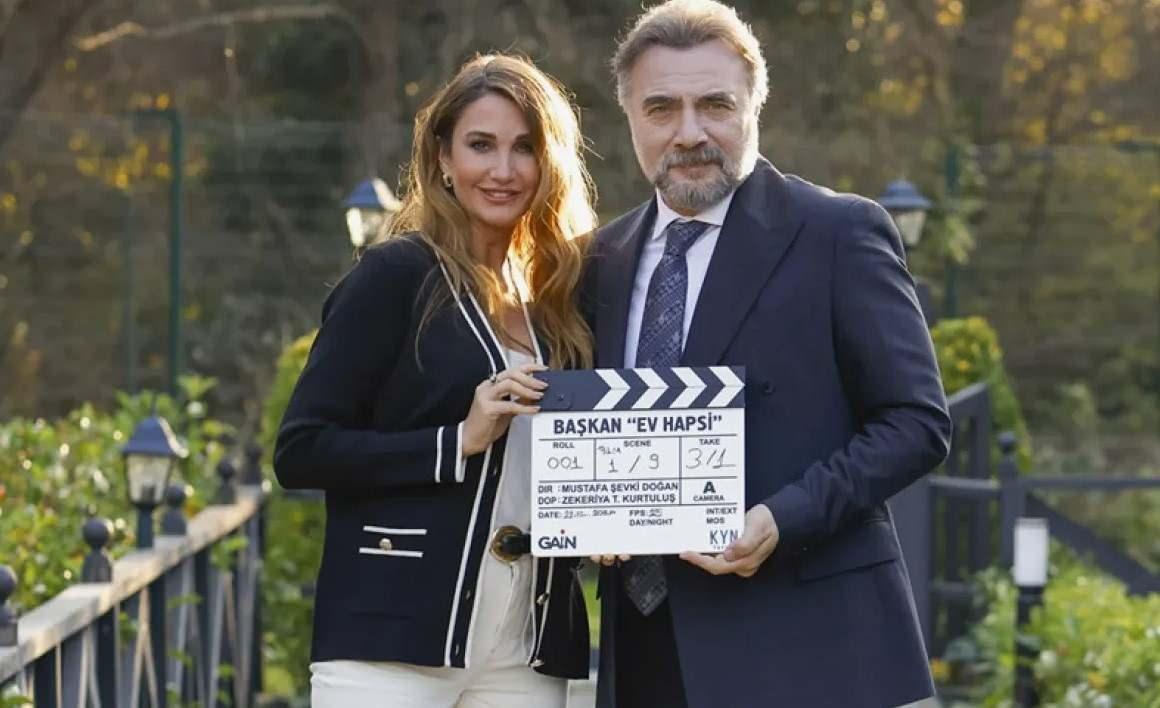 Başkan Ev hapsinde dizi seti.