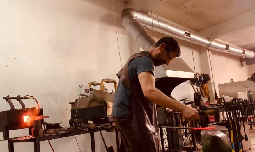 Cemal Hünal atöylede