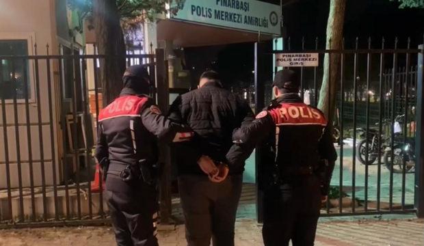 Sahte polis kimliği işe yaramadı: Su&ccedil; kaydı dudak u&ccedil;uklattı