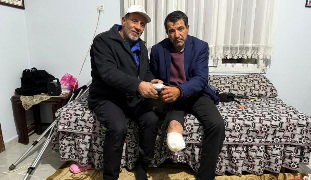 Yol kenarında ağlayan engelli vatandaşa hızır gibi yetişti