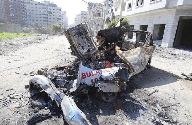 Yardıma giden ambulans