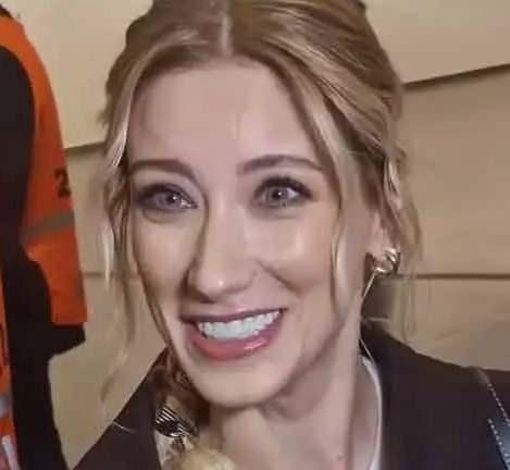 Hazal Kaya dişlerinin estetikli hali