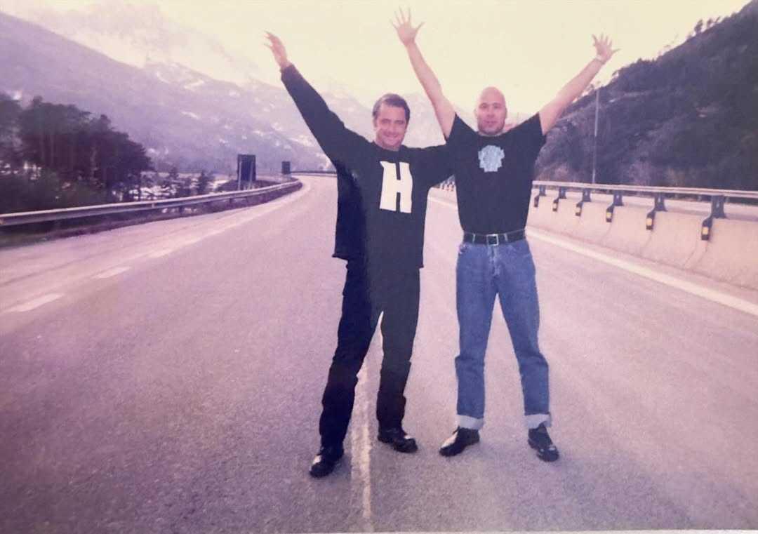 Esat Yontuç ve Acun Ilıcalı, yıllar öncesine ait bir resim