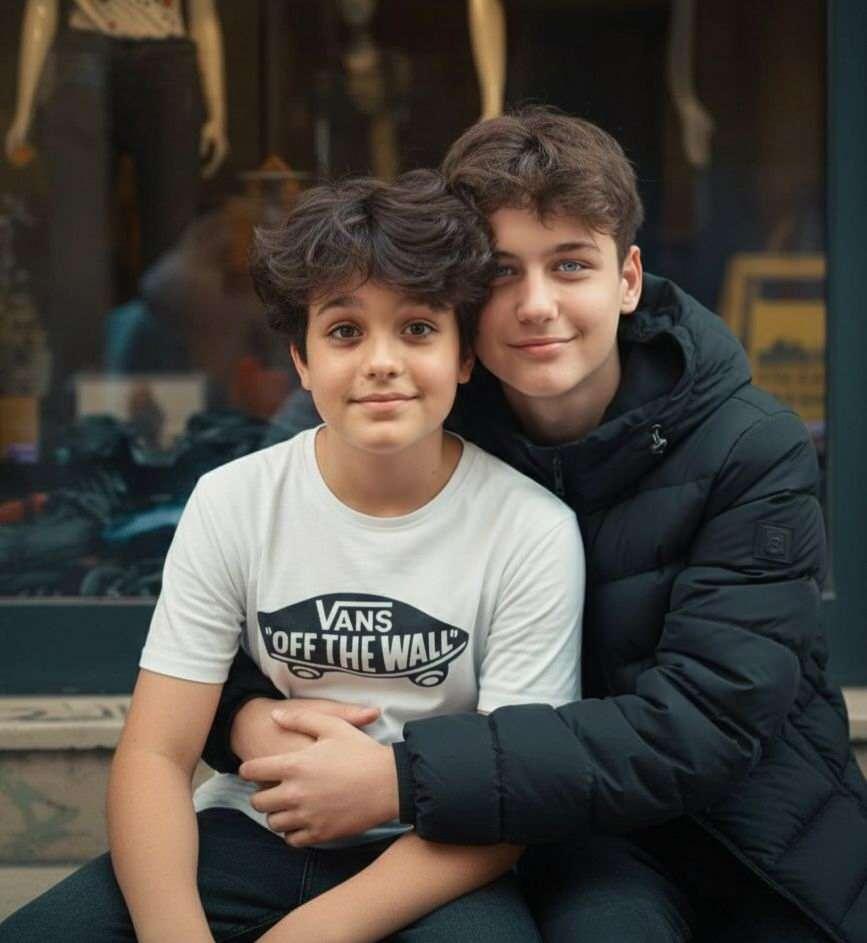 Mattia Ahmet Minguzzi ve Atlas Çağlayanın yapay zeka ile yapılmış fotoğrafı