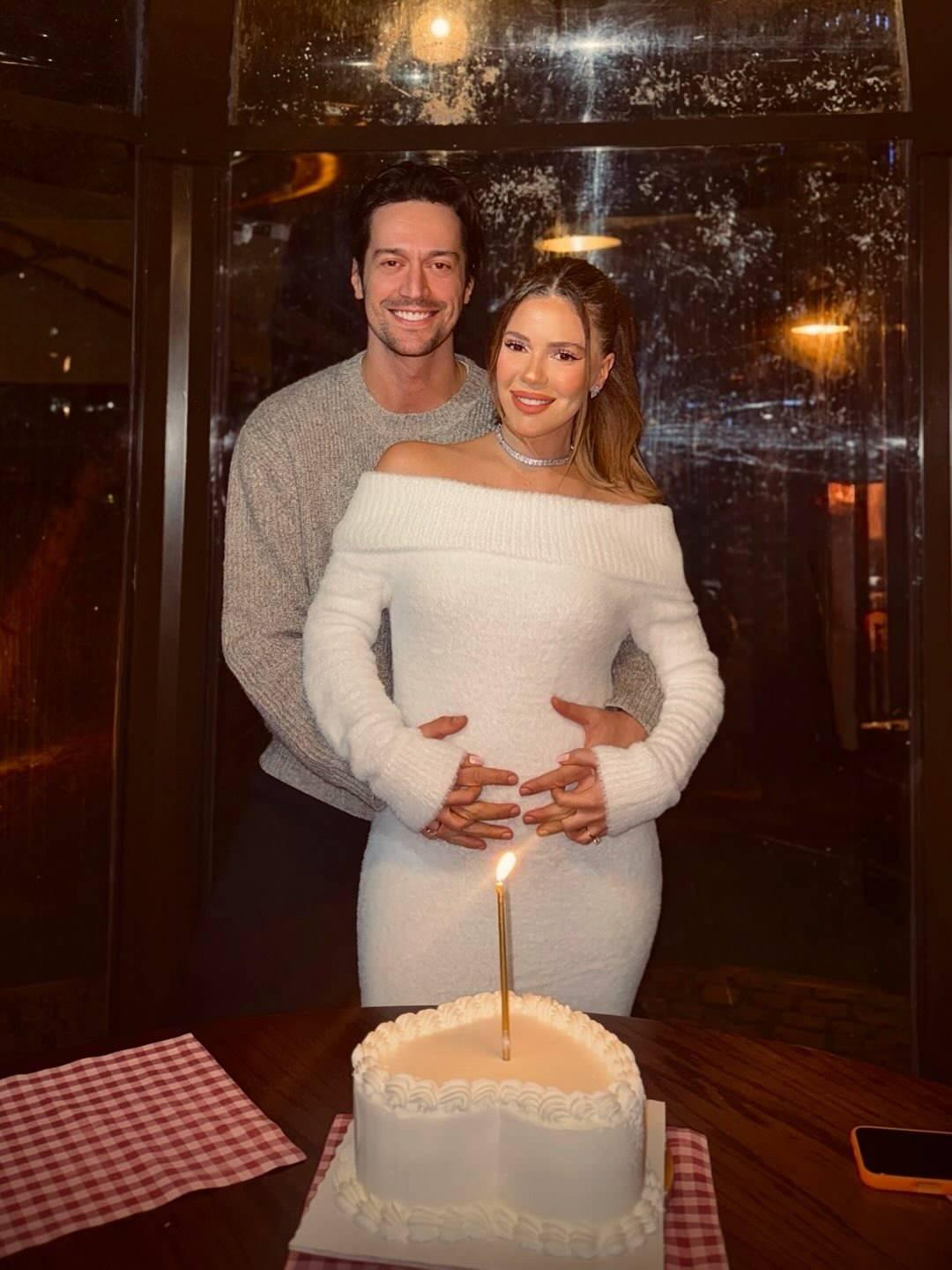 Merve Dinçkol ve Feyyaz Şerifoğlu sosyal medya paylaşımı