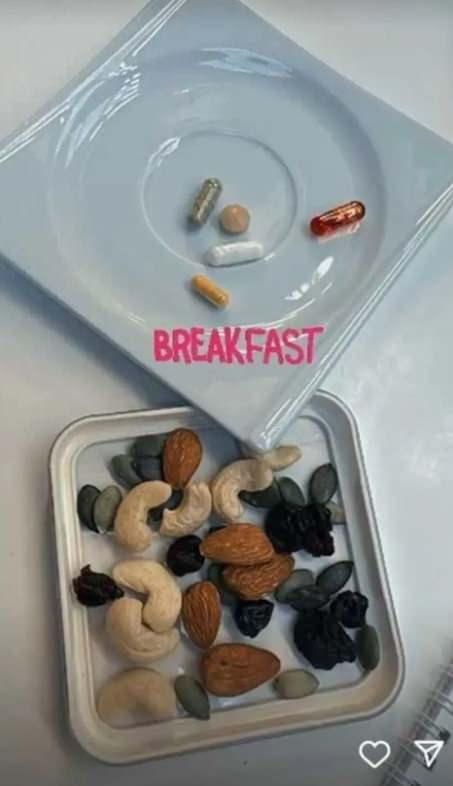 Çağla Şıkel kahvaltı tabağı