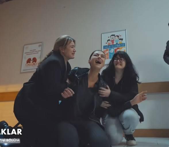 Arka Sokaklar 741. bölümden bir kare